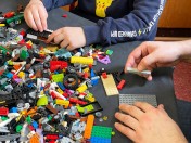 Brick-Art Workshops mit Väter und ihren Kindern der Brüder Grimm Schule 2024_2