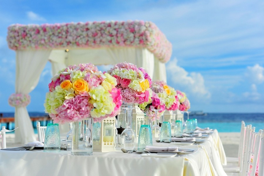 Location einer Hochzeit am Strand. Heiraten, Eheschließung im Ausland. - Pixabay
